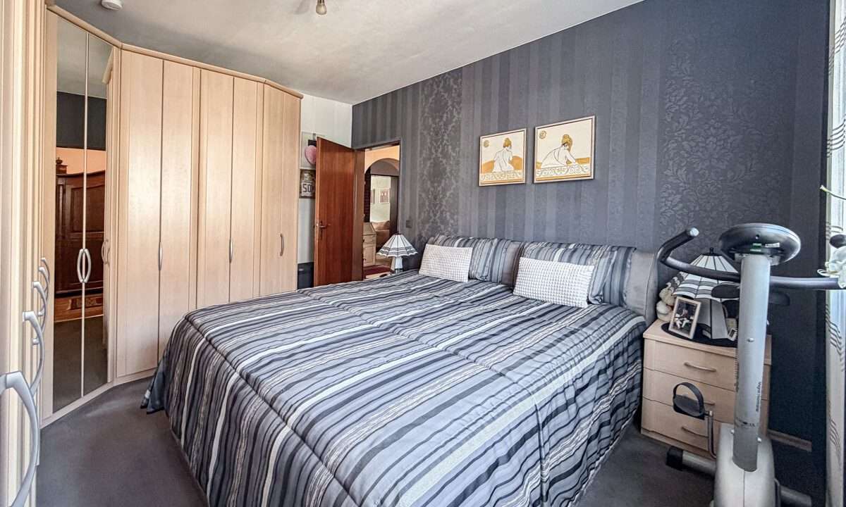 Schlafzimmer w. Ansicht