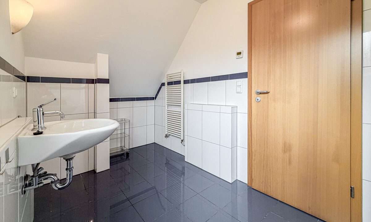 Badezimmer 2