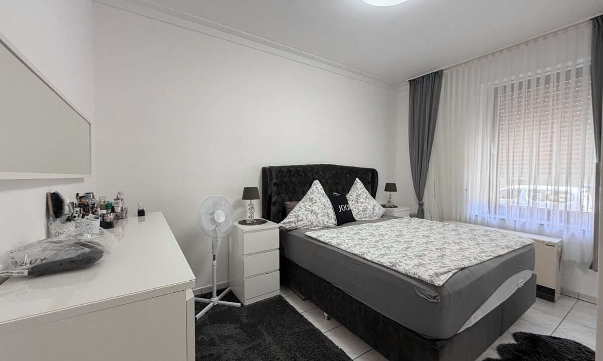 Schlafzimmer 2 w. Ansicht